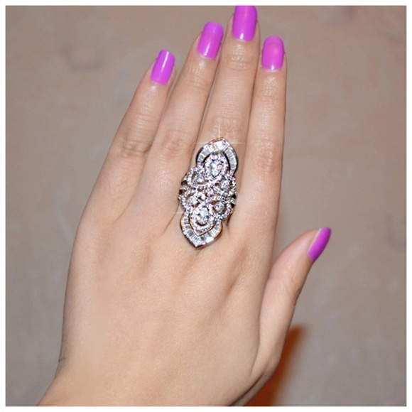 🎁 Swarovski Crystals The Elana .925 Sterling Silver Statement Ring - Picture 5 of 5